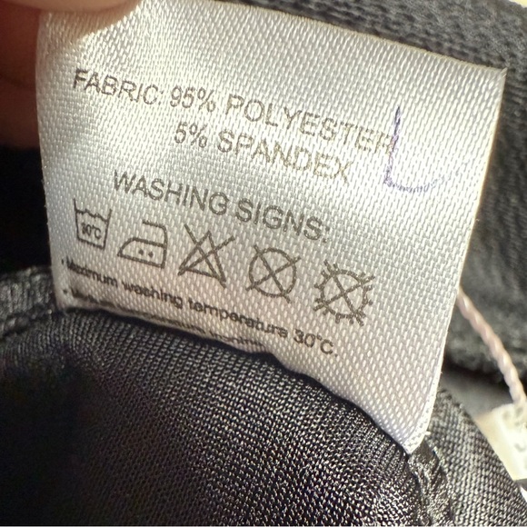 Urban Coco Black Mini Skirt - Picture 5 of 7